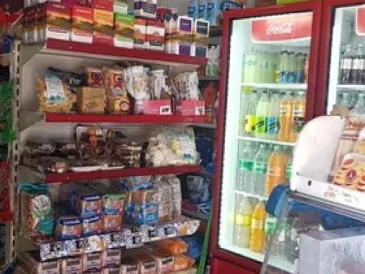 Comercial / Tienda en venta en Avenida Doctor Alfredo Navarro, Montevideo