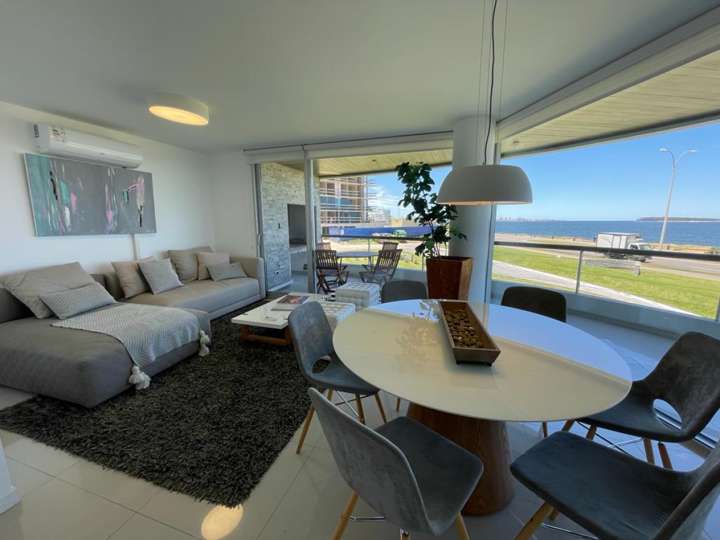 Apartamento en venta en Pinares, Maldonado