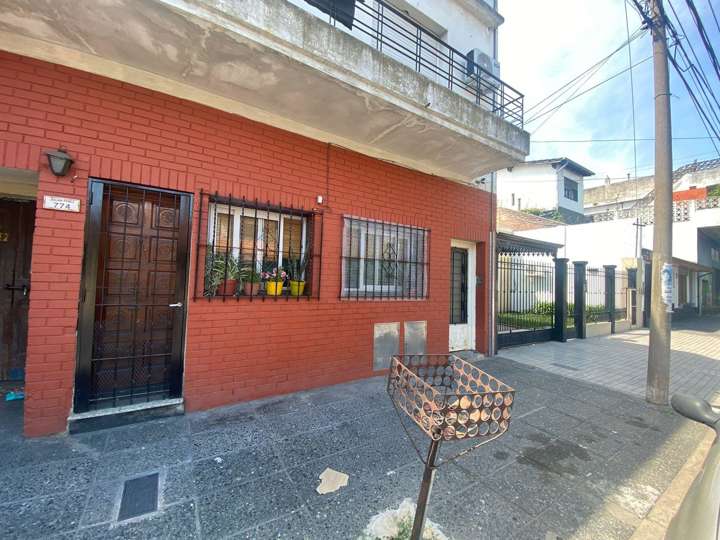 Edificio en venta en 799 Julián Pérez, 799, Buenos Aires