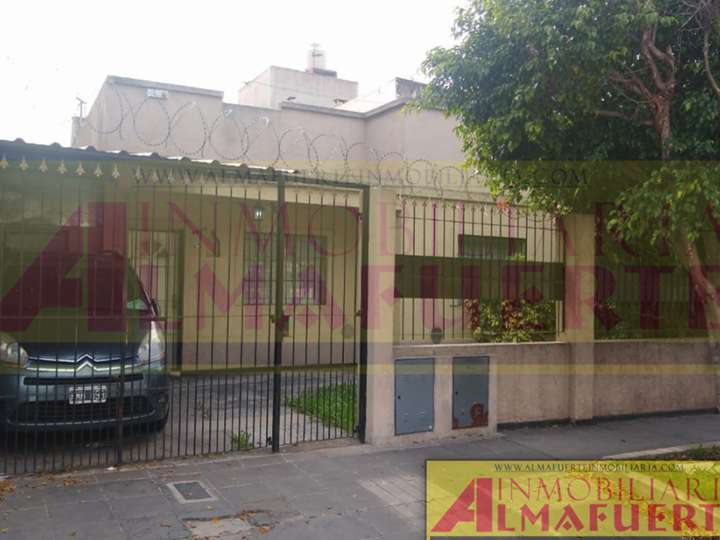 Casa en venta en Jerónimo Salguero, 1001, La Tablada