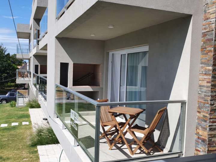 Apartamento en venta en Pinares, Maldonado