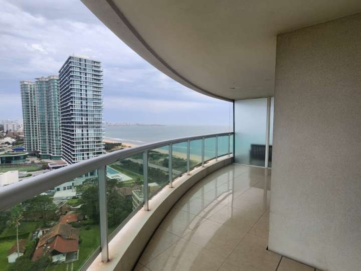 Apartamento en venta en Punta Del Este