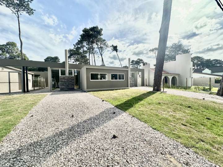 Casa en venta en Pinares, Maldonado