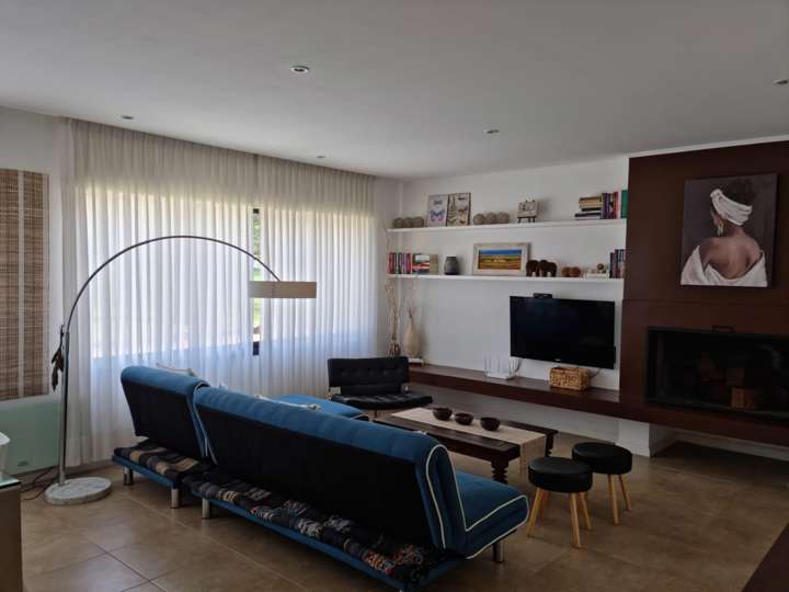 Casa en venta en Pinares, Maldonado