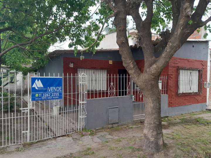 Casa en venta en Rossini, Parque San Martín