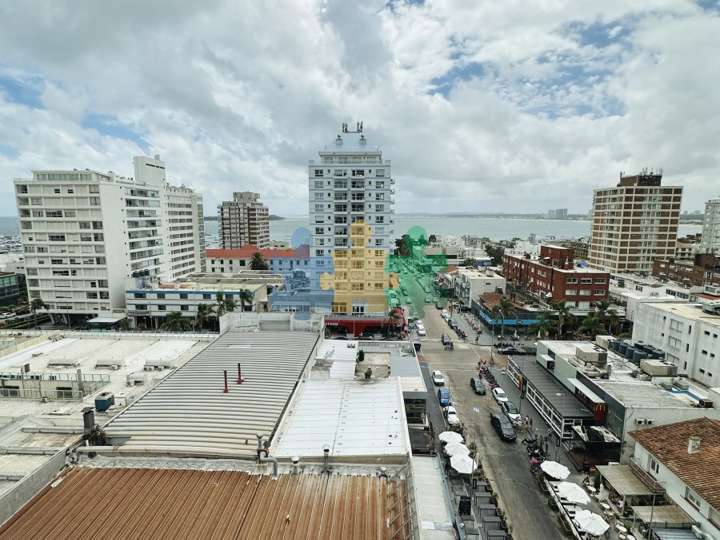 Apartamento en venta en Punta Del Este