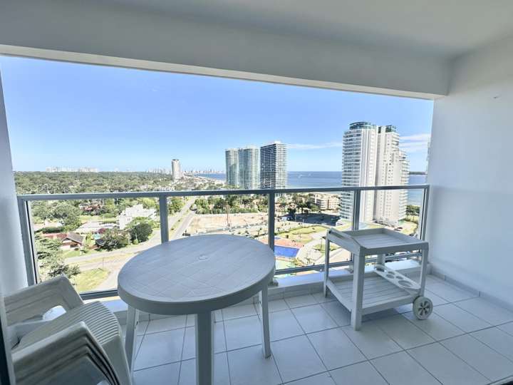 Apartamento en venta en Rambla Doctor Claudio Williman, Maldonado