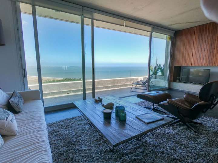 Apartamento en venta en Carlos Páez Vilaró, Punta Ballena