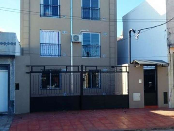 Departamento en venta en Caseros, 900, Haedo