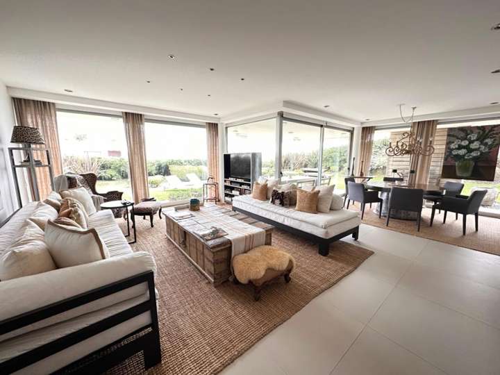 Apartamento en venta en Treinta y Tres, Maldonado