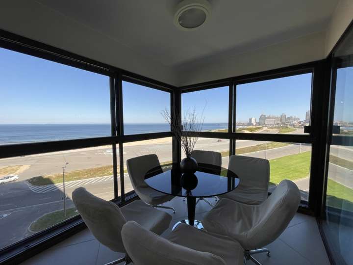 Apartamento en venta en Avenida Francia, Maldonado