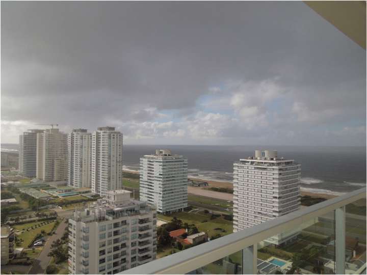 Apartamento en venta en Punta Del Este