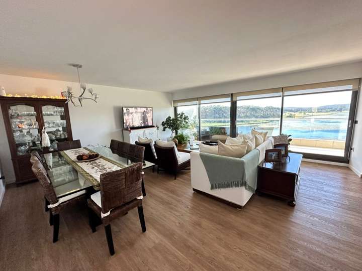 Apartamento en venta en Pinares, Maldonado