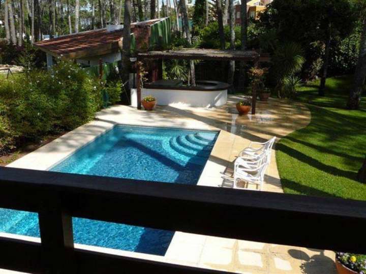 Casa en venta en Rambla Doctor Claudio Williman, Punta Del Este