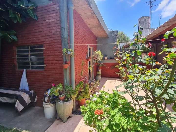 Casa en venta en 61 - Boulogne Sur Mer, 8202, José León Suárez