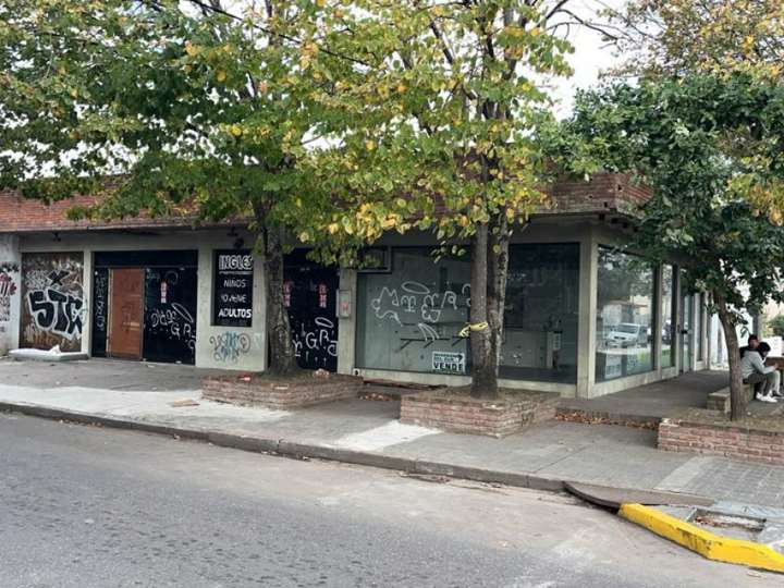 Comercial / Tienda en venta en Barrio Sur, Montevideo