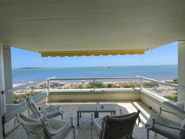 Apartamento en alquiler en Punta Del Este