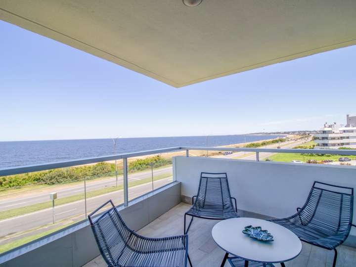 Apartamento en venta en Pinares, Maldonado