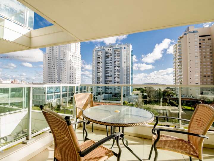 Apartamento en venta en Punta Del Este