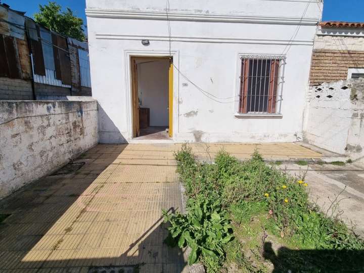 Terreno en venta en Villa Española, Montevideo