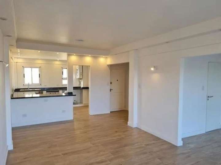 Departamento en venta en Avenida Espora, 735, Adrogué