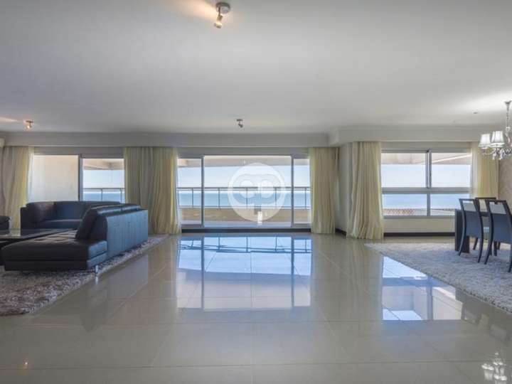Apartamento en venta en Punta Del Este