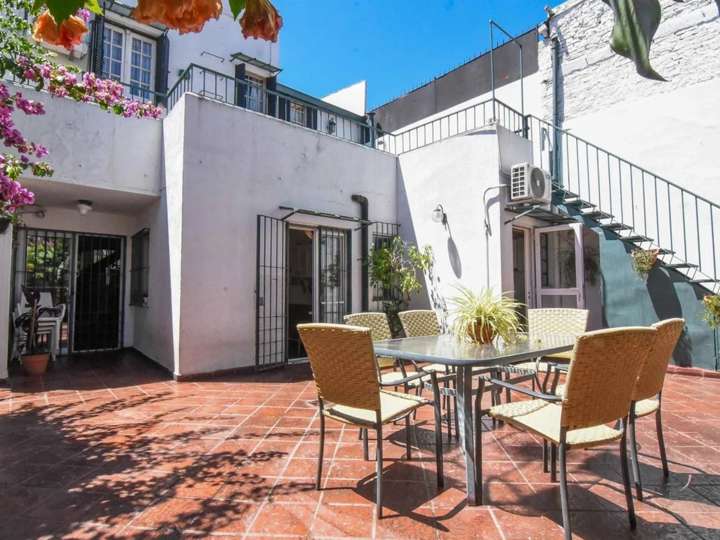 Casa en venta en Mercedes, 697, Ciudad Autónoma de Buenos Aires