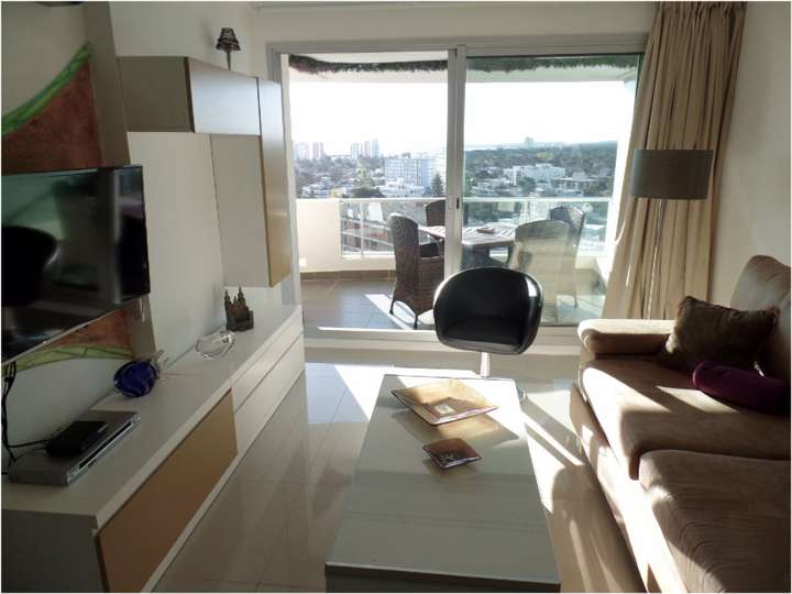 Apartamento en venta en Biarritz, Punta Del Este