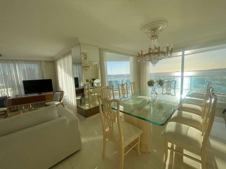 Apartamento en venta en Rambla Doctor Claudio Williman, Punta Del Este