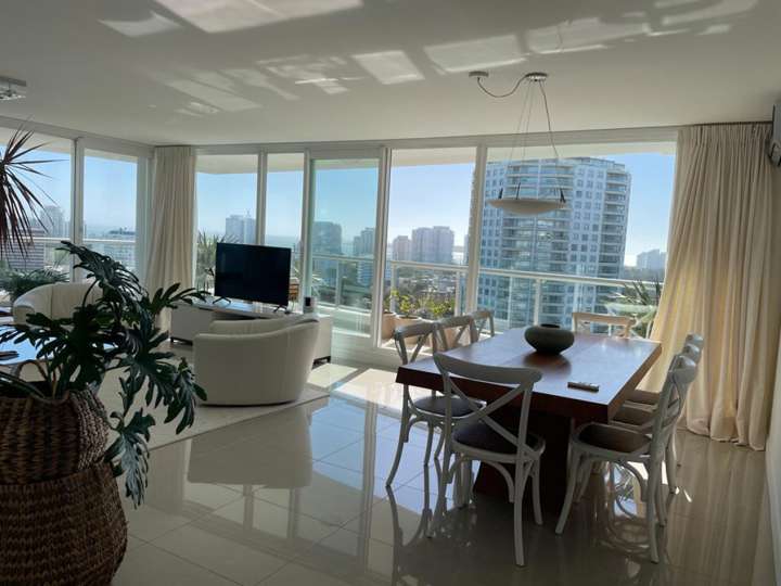 Apartamento en venta en Punta Del Este
