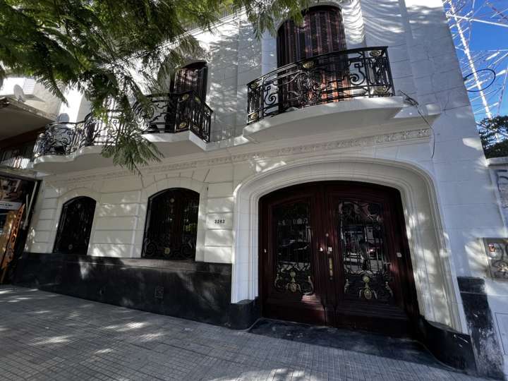 Casa en venta en Avenida 18 de Julio, Montevideo