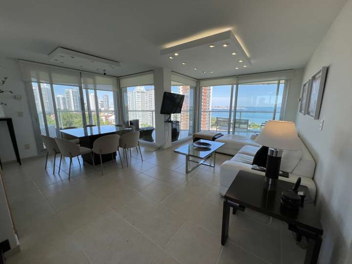 Apartamento en venta en Punta Del Este