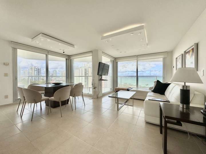 Apartamento en venta en Punta Del Este
