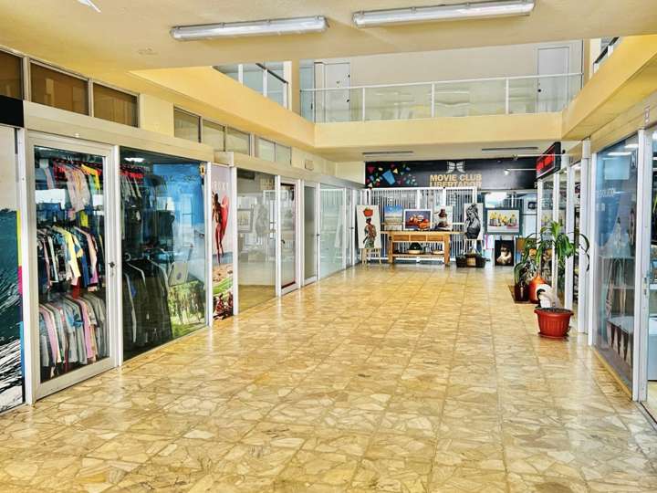 Comercial / Tienda en alquiler en Gorlero, Punta Del Este