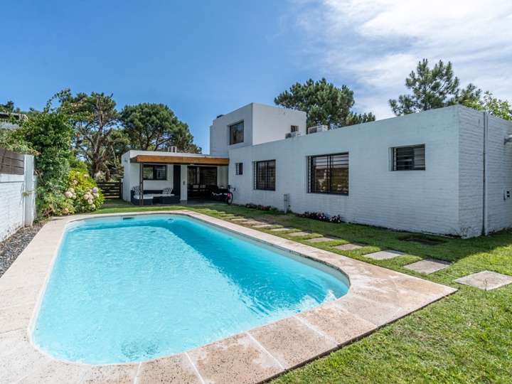 Casa en venta en Punta Colorada, Maldonado