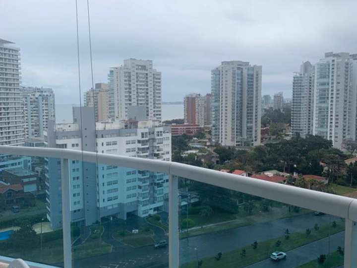 Apartamento en venta en Avenida Francia, Punta Del Este