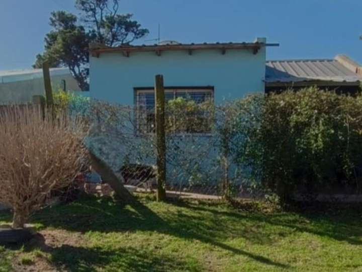 Casa en venta en Estanislao Zeballos, Buenos Aires