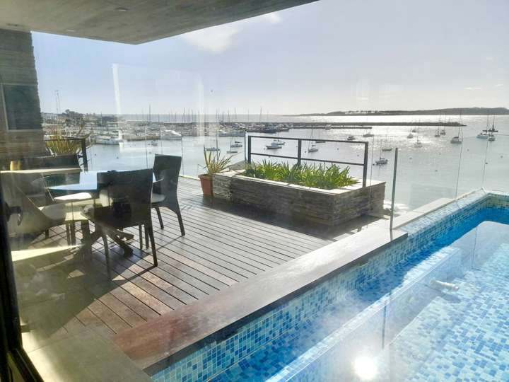 Apartamento en venta en Rambla General Artigas, Punta Del Este