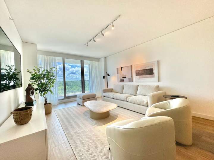 Apartamento en alquiler en Punta Del Este