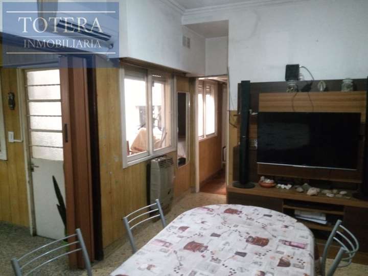 Edificio en venta en Salta, 2454, Buenos Aires