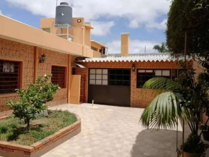 Casa en venta en Ramón y Cajal, Montevideo