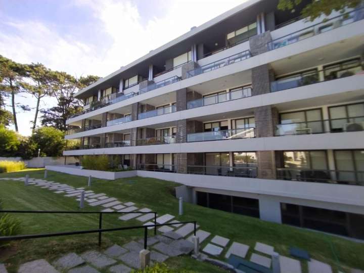 Apartamento en venta en Guillermo Marconi, Punta Del Este