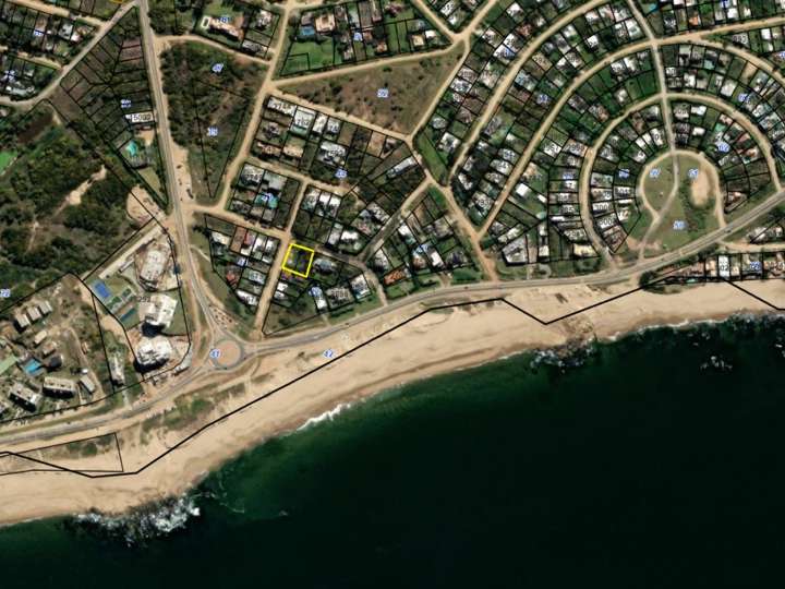 Terreno en venta en Delfines, Maldonado