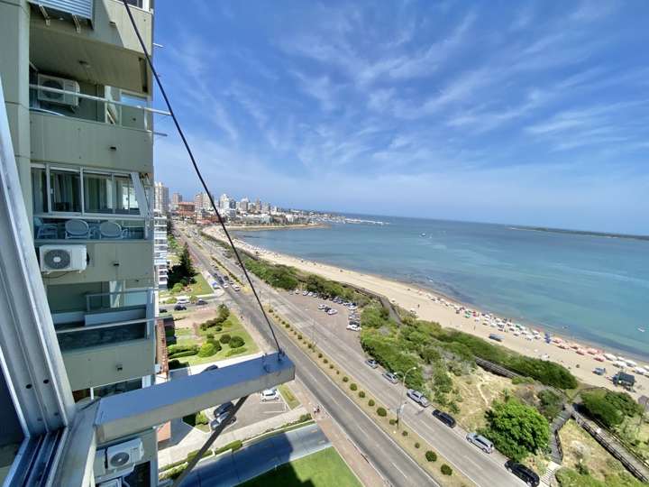 Apartamento en alquiler en Punta Del Este