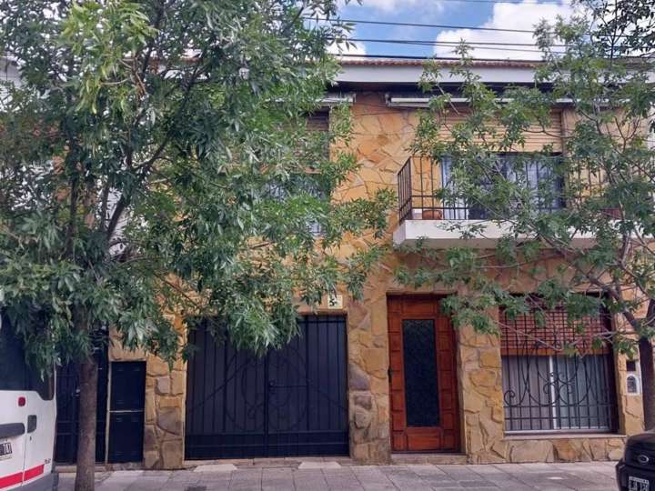 Edificio en venta en Doctor Manuel Fresco, 102, Haedo
