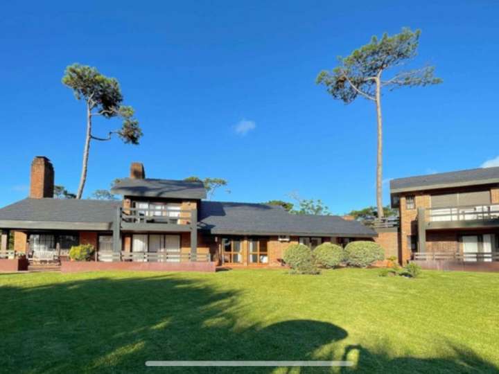 Casa en venta en Pinares, Maldonado