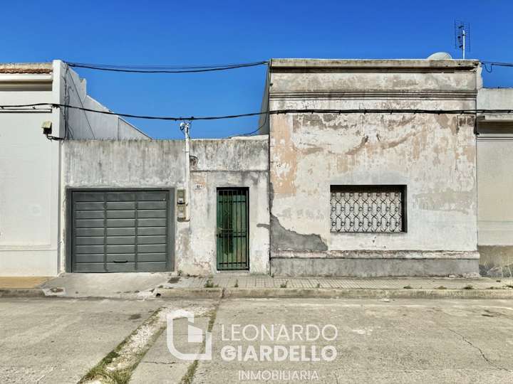 Casa en venta en Juan Arenas, Montevideo