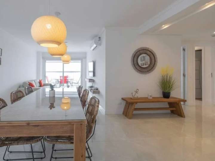 Apartamento en venta en Punta Del Este