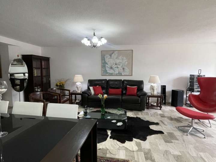 Apartamento en venta en Avenida Franklin Delano Roosevelt, Punta Del Este