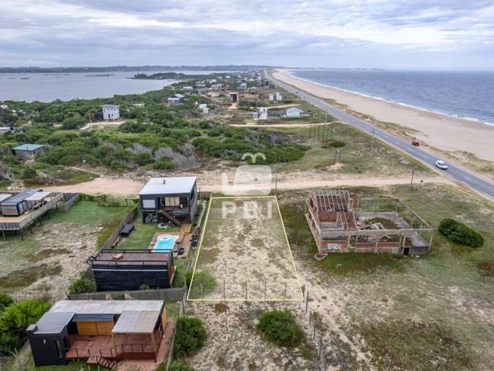 Terreno en venta en Rambla General Artigas, Punta Del Este